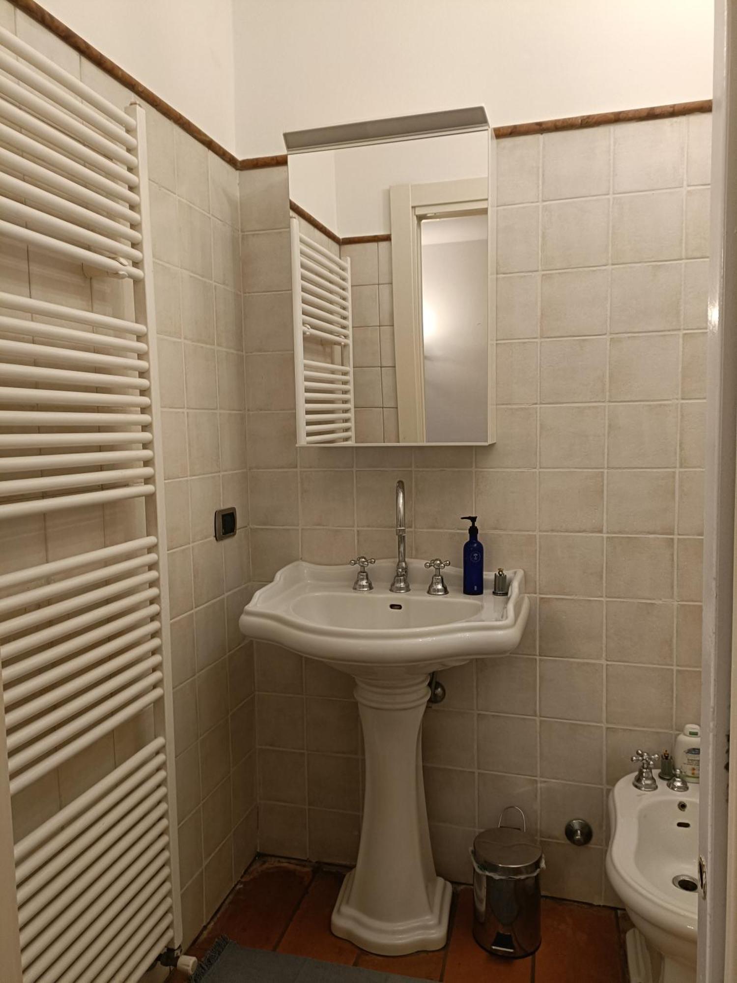 Garden Apartment Lesa Luaran gambar