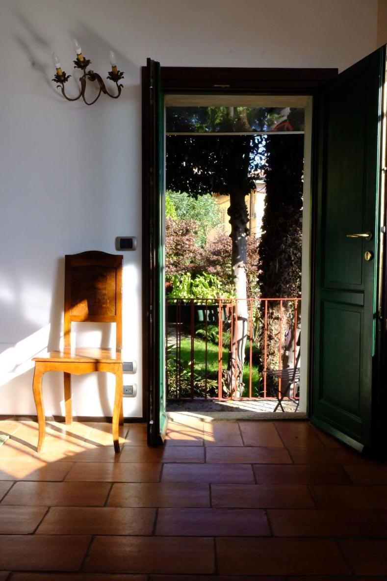 Garden Apartment Lesa Luaran gambar